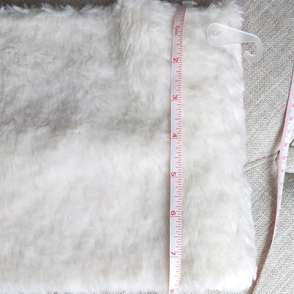 Gymboree Toddler Girls Cozy Faux Fur Scarf - white - one size